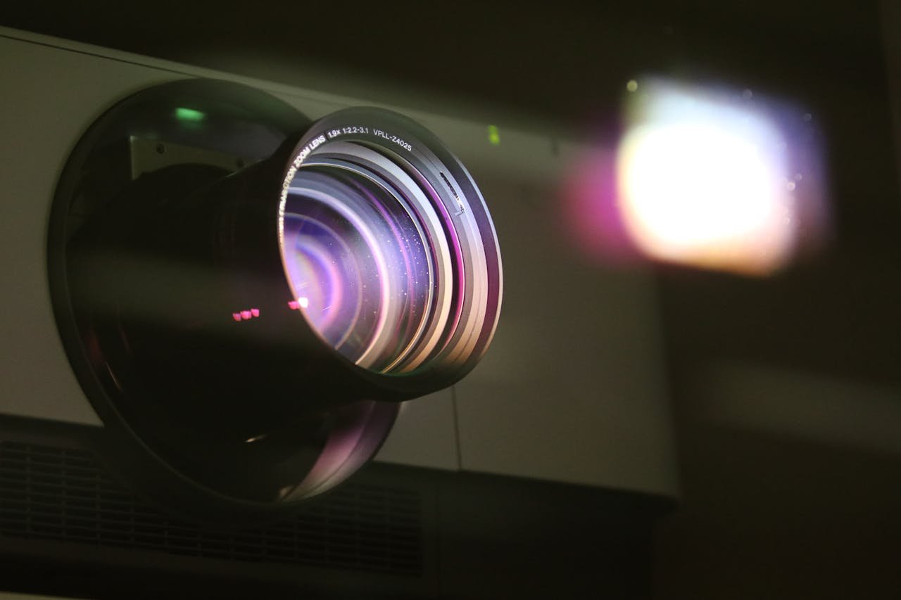 Choosing the Right Projector for Projection Mapping: A Complete Guide